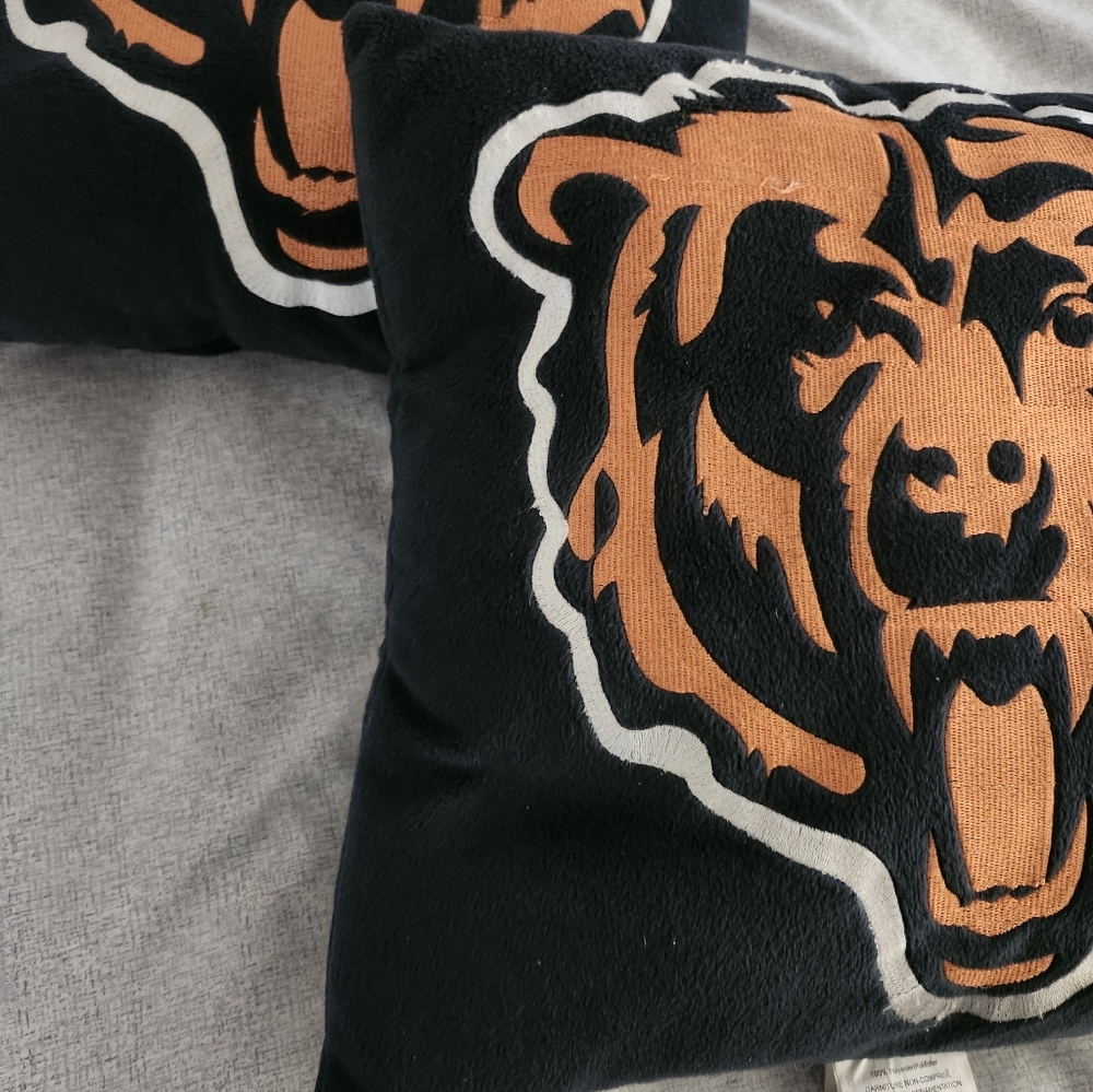 NFL Bears Black and Orange Bear Logo Throw Pillows 15x15 Dan River Co - Picture 4 of 12